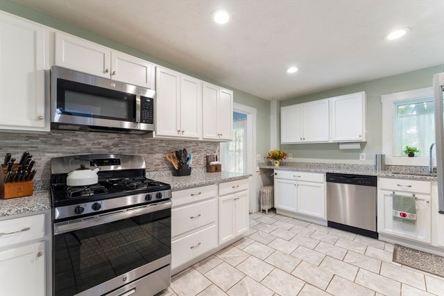 7 Terrace Pl, Fitchburg, MA 01420