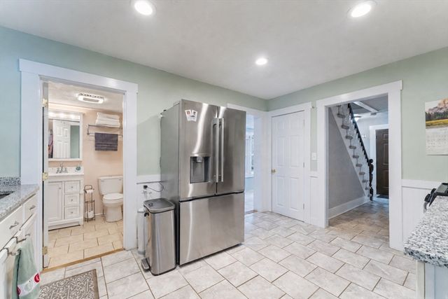 7 Terrace Pl, Fitchburg, MA 01420