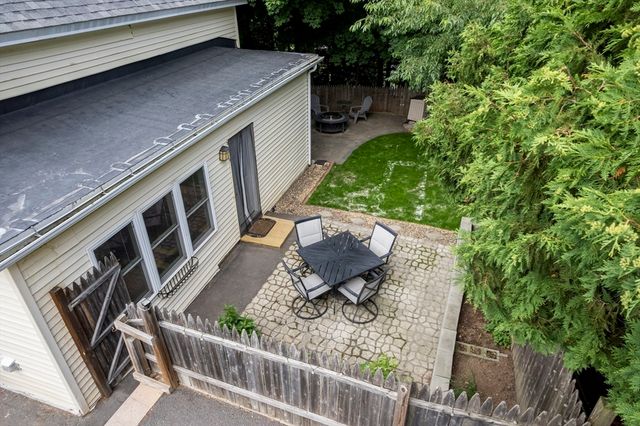 7 Terrace Pl, Fitchburg, MA 01420