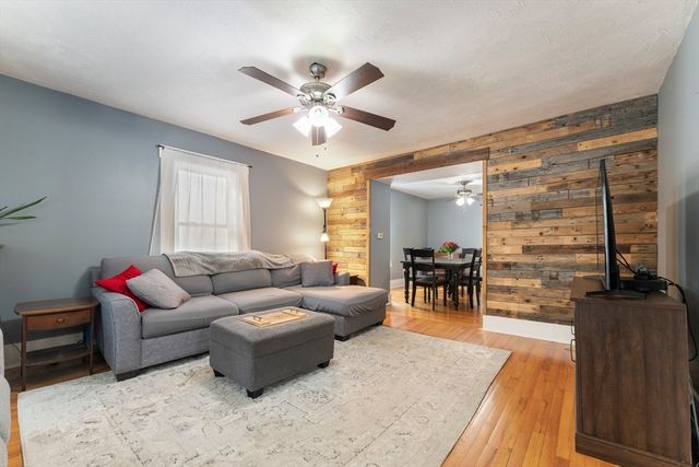 7 Terrace Pl, Fitchburg, MA 01420