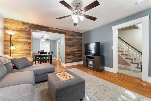 7 Terrace Pl, Fitchburg, MA 01420