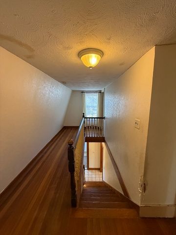 41 N Paul St, Stoughton, MA 02072