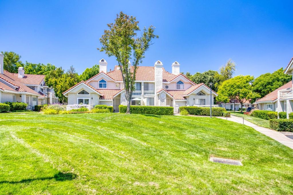 11870 Flanagan Court, Dublin, CA 94568