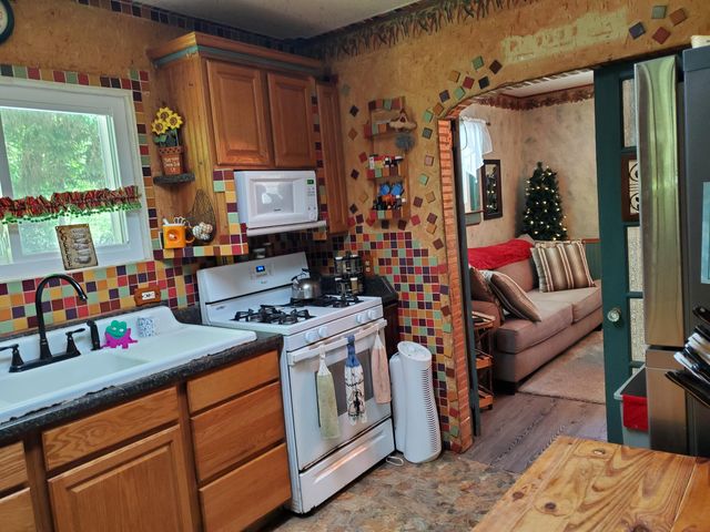9173 220th Avenue, Stanwood, MI 49346