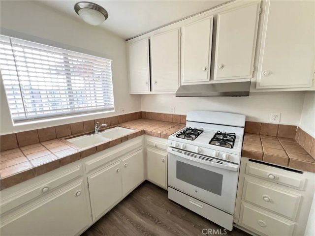 2153 W Brownwood, Anaheim, CA 92801