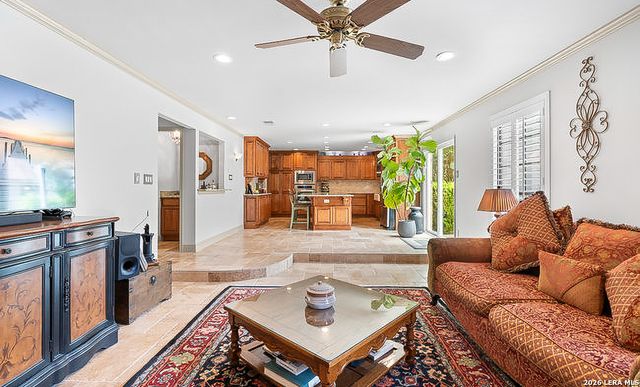 16018 Alsace, San Antonio, TX 78232