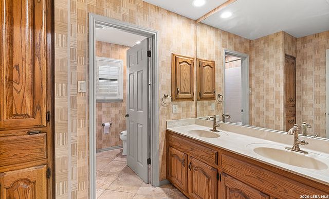 16018 Alsace, San Antonio, TX 78232