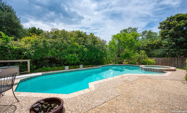 16018 Alsace, San Antonio, TX 78232