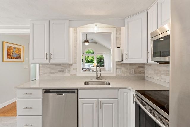 60 Lakeshore Avenue, Beverly, MA 01915