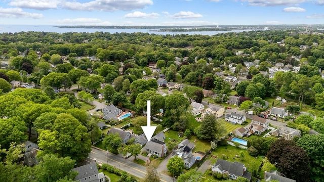 60 Lakeshore Avenue, Beverly, MA 01915