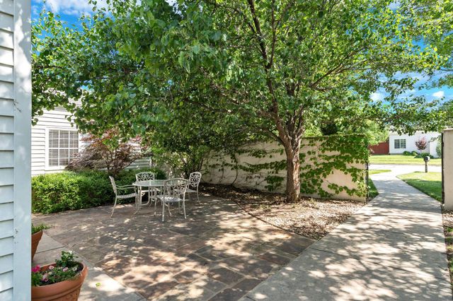 12510 E Killarney St, Wichita, KS 67206
