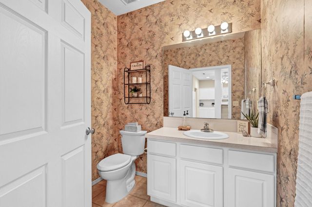 12510 E Killarney St, Wichita, KS 67206