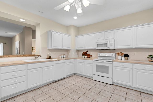 12510 E Killarney St, Wichita, KS 67206