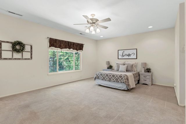 12510 E Killarney St, Wichita, KS 67206