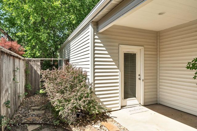 12510 E Killarney St, Wichita, KS 67206