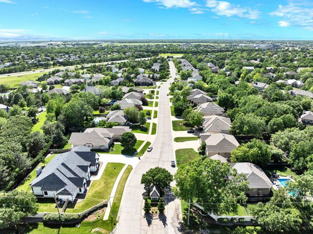 12510 E Killarney St, Wichita, KS 67206