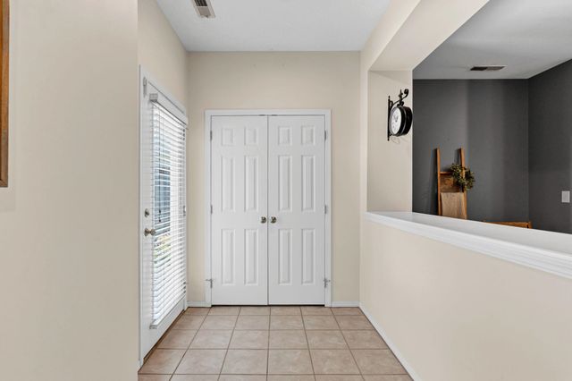 12510 E Killarney St, Wichita, KS 67206