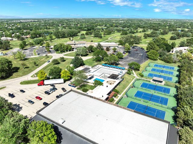 12510 E Killarney St, Wichita, KS 67206
