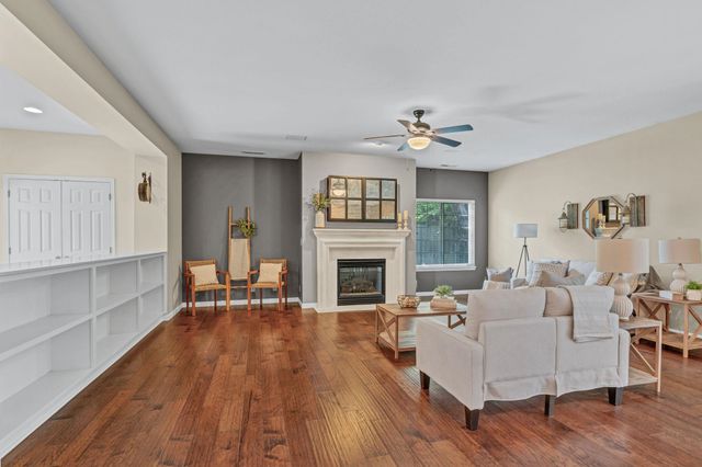 12510 E Killarney St, Wichita, KS 67206