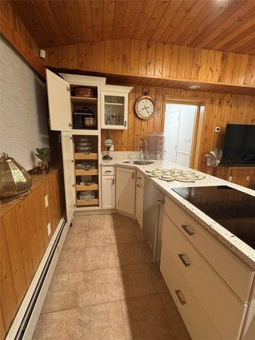 5 Crabapple Lane, Commack, NY 11725