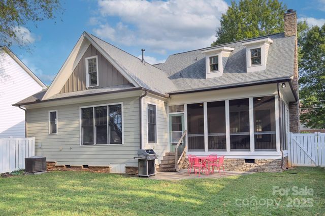 204 Martin Street, Charlotte, NC 28216