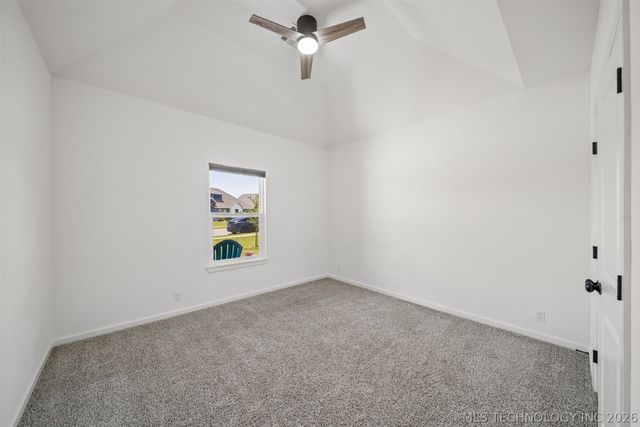 18983 Round Mountain Road, Catoosa, OK 74015