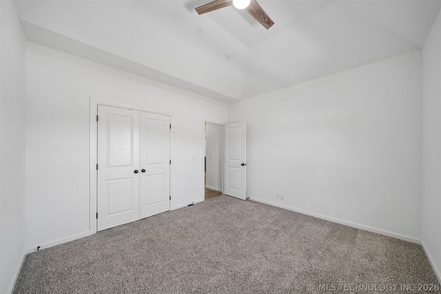 18983 Round Mountain Road, Catoosa, OK 74015