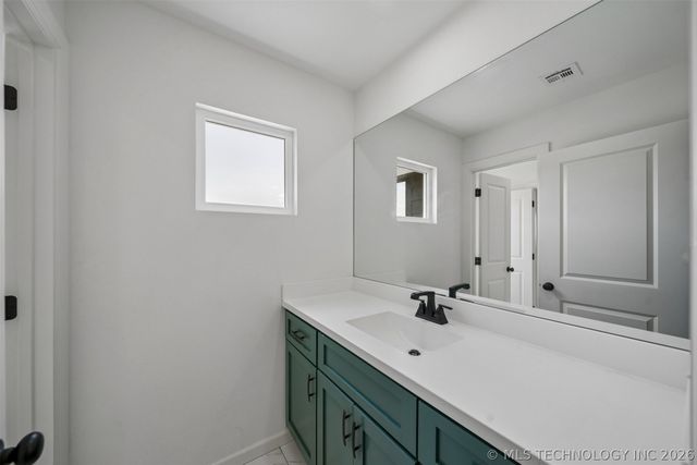 18983 Round Mountain Road, Catoosa, OK 74015