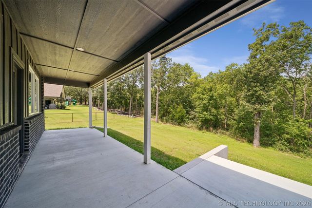 18983 Round Mountain Road, Catoosa, OK 74015