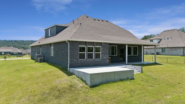 18983 Round Mountain Road, Catoosa, OK 74015
