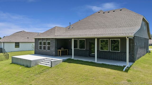 18983 Round Mountain Road, Catoosa, OK 74015