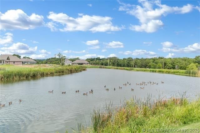 18983 Round Mountain Road, Catoosa, OK 74015