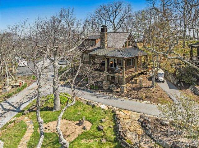 9 Hawks Ledge Trail, Burnsville, NC 28714