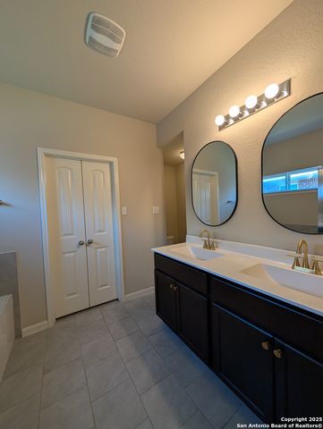 2203 Flintshire, New Braunfels, TX 78130