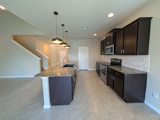 2203 Flintshire, New Braunfels, TX 78130