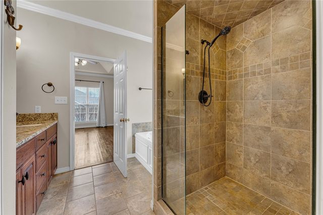 407 Gray Court, Siloam Springs, AR 72761