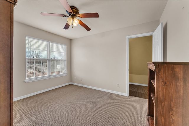 407 Gray Court, Siloam Springs, AR 72761