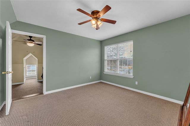 407 Gray Court, Siloam Springs, AR 72761