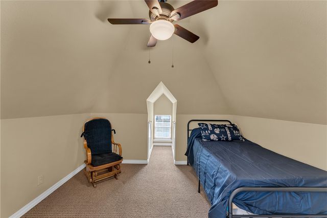 407 Gray Court, Siloam Springs, AR 72761