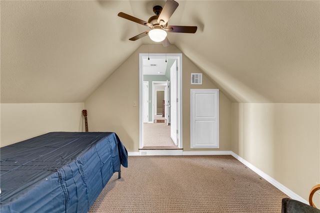 407 Gray Court, Siloam Springs, AR 72761