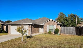 11629 SW 8th Circle, Yukon, OK 73099