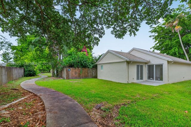 792 SW 9th St, Florida City, FL 33034