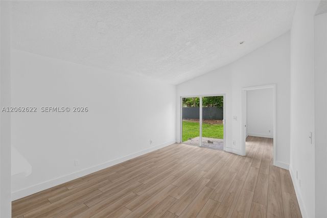 792 SW 9th St, Florida City, FL 33034