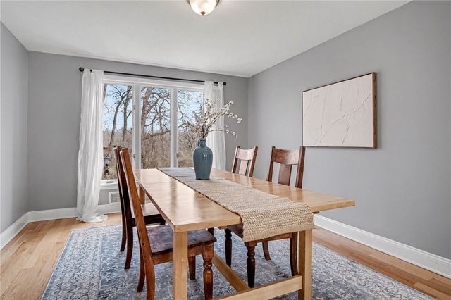 34 Framingham Ln, Pittsford, NY 14534