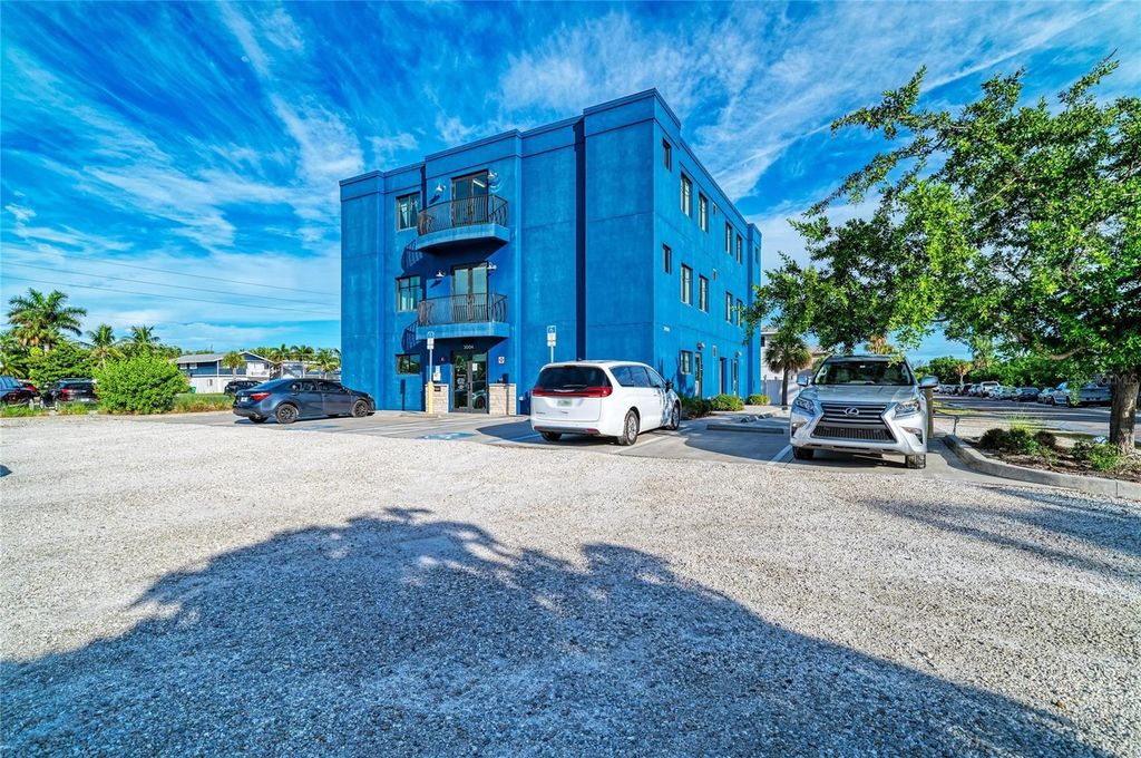 3004 AVENUE C, HOLMES BEACH, FL 34217 — exterior