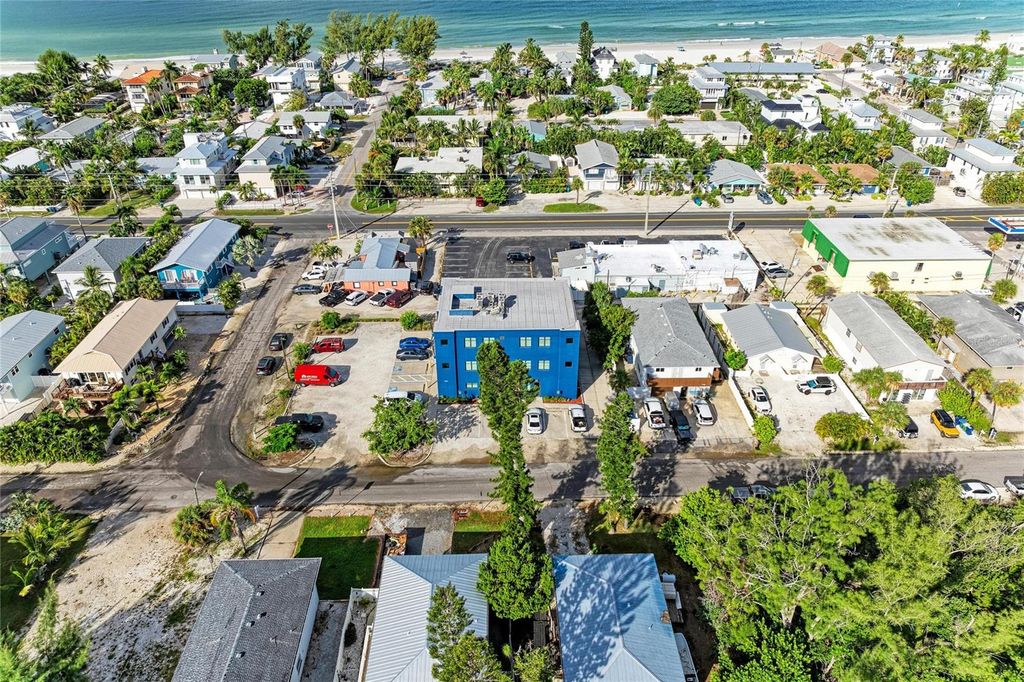 3004 AVENUE C, HOLMES BEACH, FL 34217 — photo 5