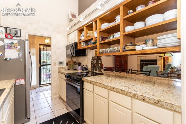 380 Mission Hill Way, Colorado Springs, CO 80921