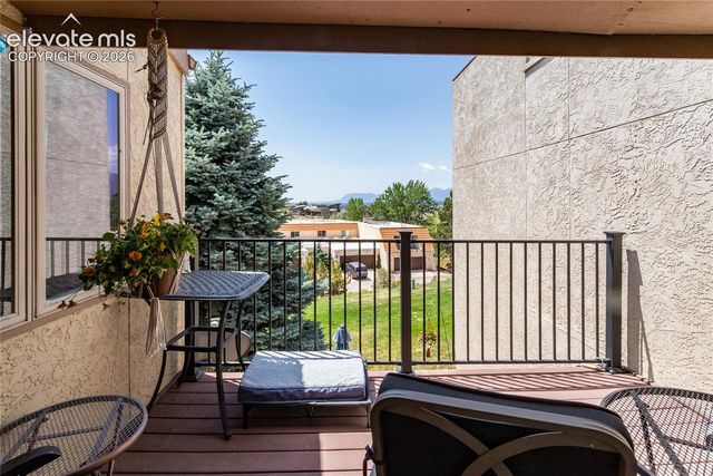 380 Mission Hill Way, Colorado Springs, CO 80921