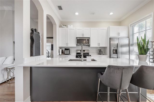 2920 2 HANSEN MANOR LANE, Tampa, FL 33611
