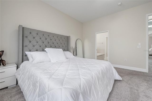 2920 2 HANSEN MANOR LANE, Tampa, FL 33611